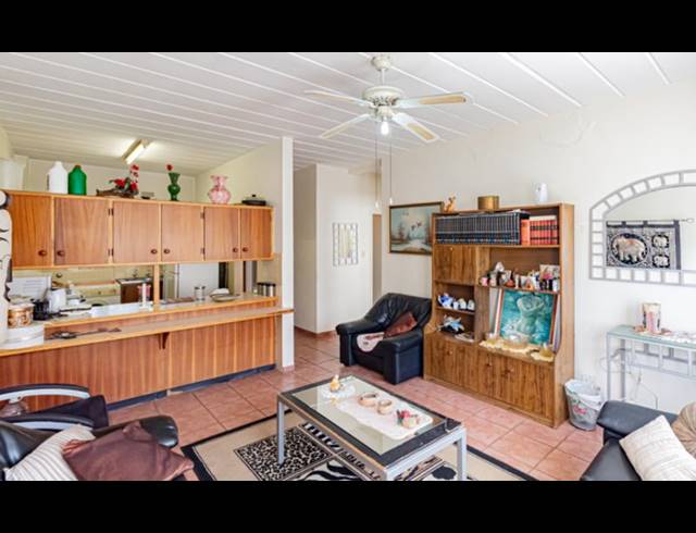 2 BEDROOM APARTMENT FOR SALE IN CROYDON